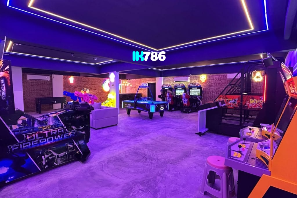 IK786 casino presented on mobile device in Pakistan with slots and live games